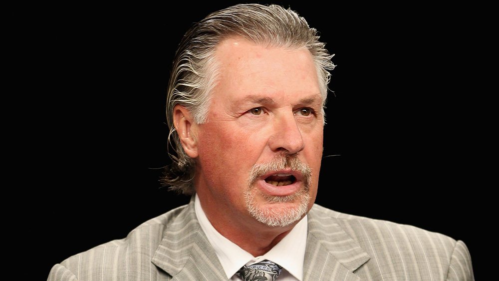 Barry Melrose, ancien entraîneur des Kings et analyste vedette d'ESPN, est mort à 70 ans