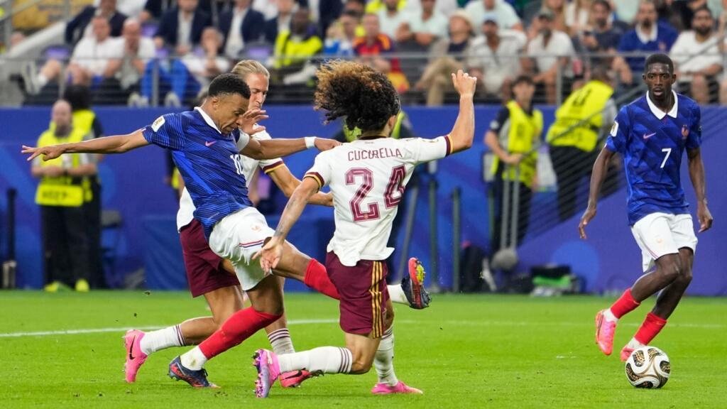 Lamine Yamal a terminé la demi-finale en boitant, incertitude pour la finale de la Coupe du monde