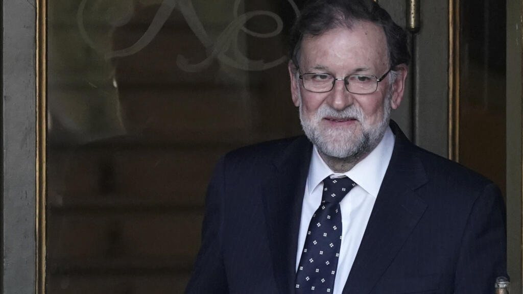 Mariano Rajoy qualifie l'équipe de France de « sans Français », provoquant une vague d'indignation