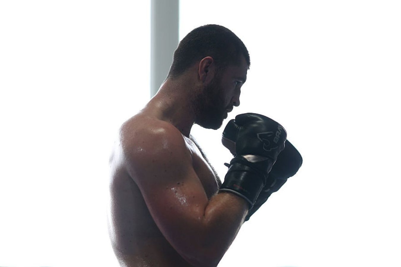 Zuffa Boxing 11 : Johnny Fisher affronte Michael Pirotton en poids lourds
