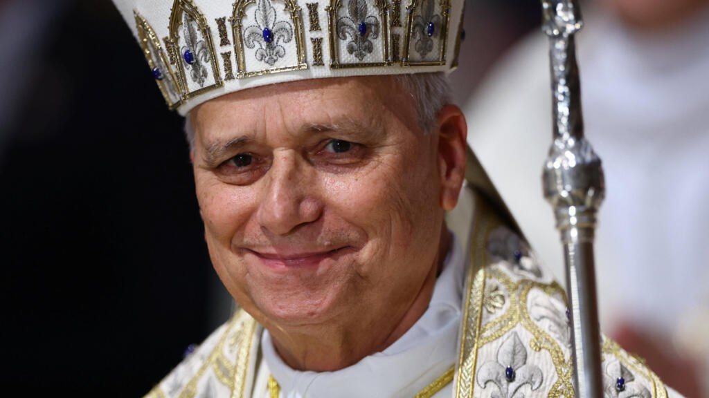 Léon XIV célèbre les vêpres à Notre-Dame, accueilli par l'archevêque Laurent Ulrich