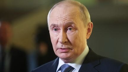 Poutine affirme que la Russie ne prépare pas d'attaque contre l'Europe et temporise sur les pourparlers avec l'Ukraine