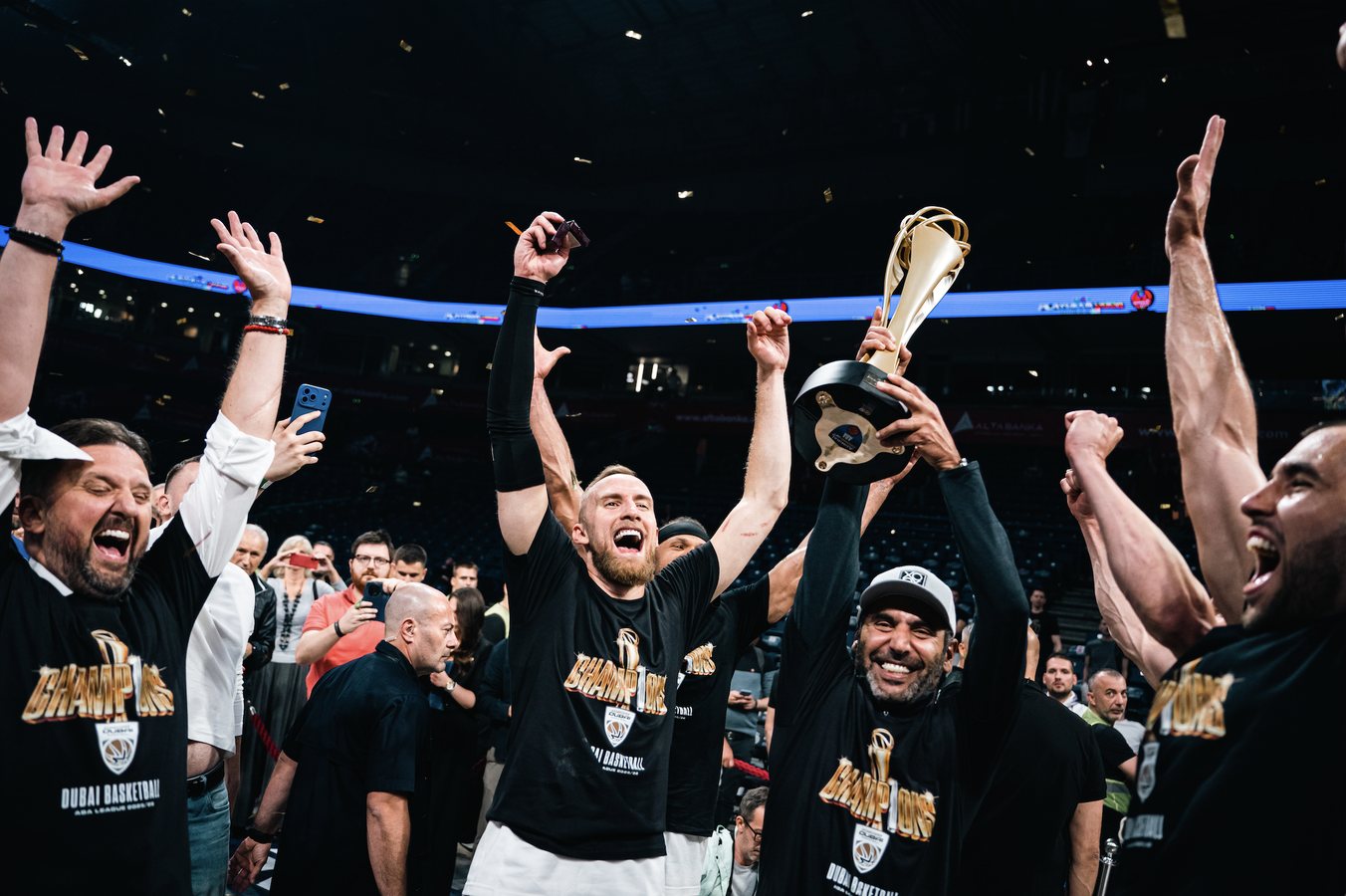 Shadow Lion, la société de Tom Brady, prépare un documentaire sur Dubai Basketball