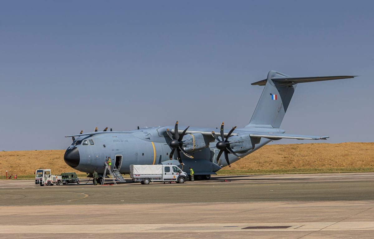 Incendies en Gironde: Sébastien Lecornu demande le déploiement dès samedi d’un A400M