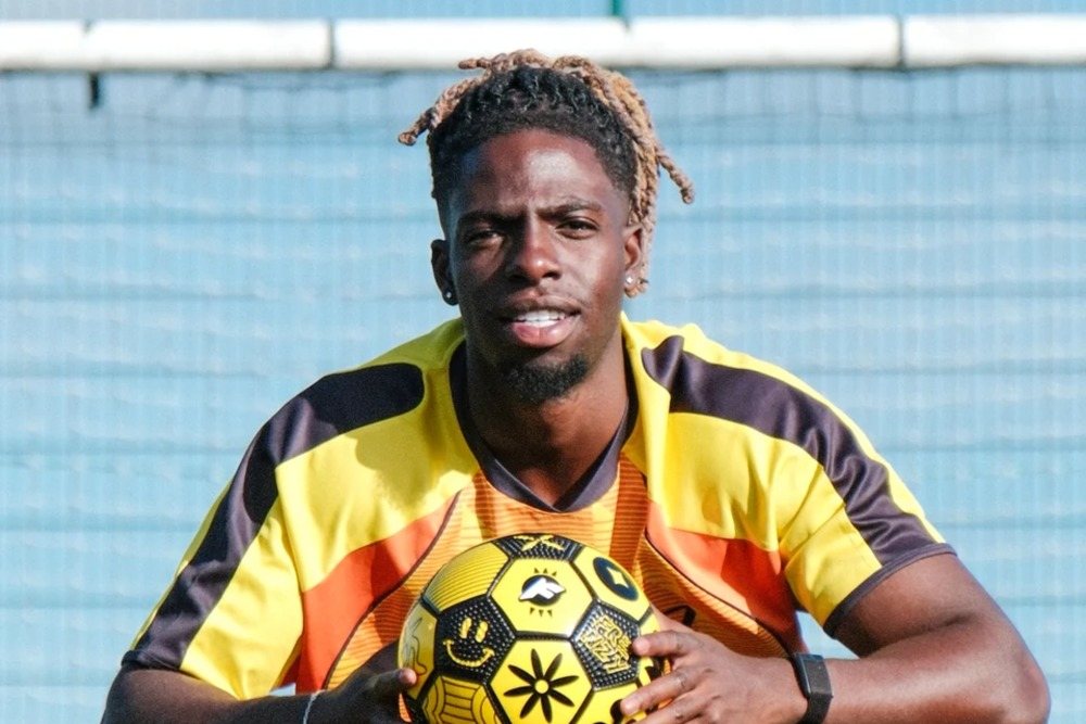 Le youtubeur football Eman SV2 lance sa société de créateurs Frenzy