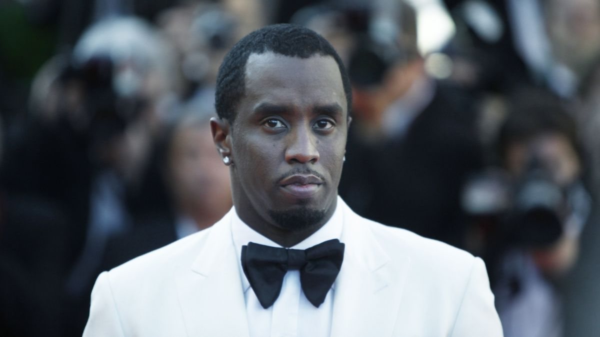 Sean « Diddy » Combs replacé à l'isolement après un reportage sur sa vie en prison