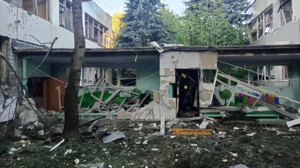 Huit morts en Russie dans une attaque ukrainienne contre deux centres logistiques