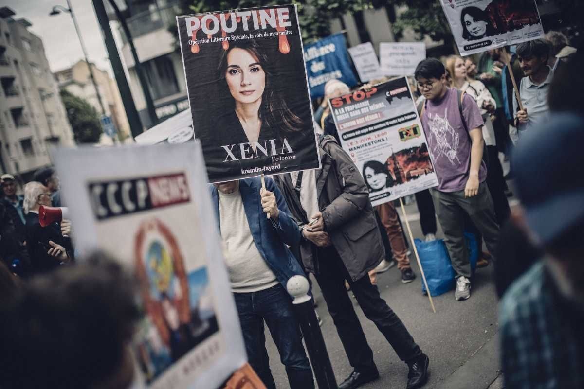 Xenia Fedorova, chroniqueuse proche du Kremlin, visée par un arrêté d’expulsion en France