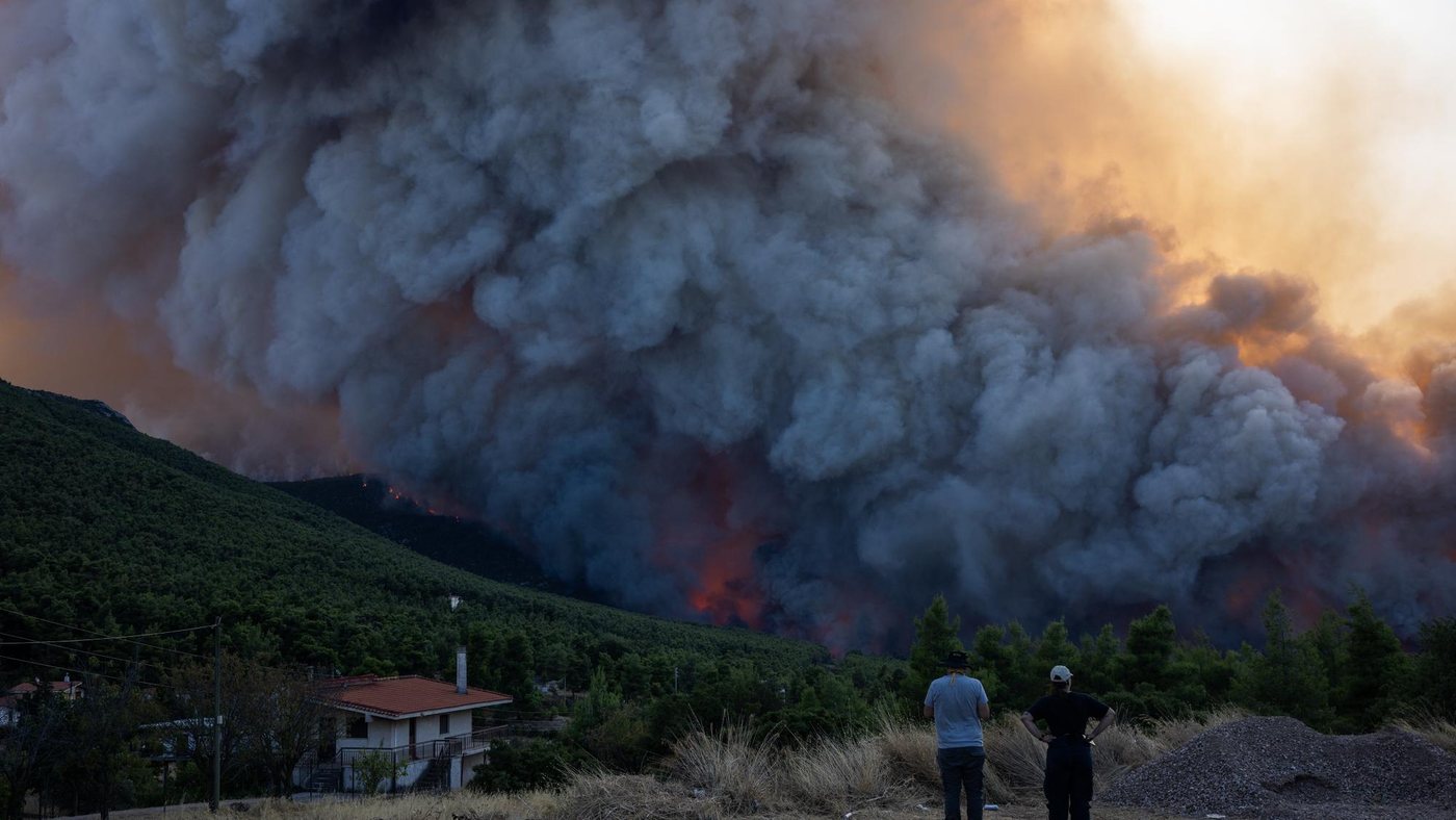 La Grèce en alerte maximale face à des incendies attisés par des vents violents