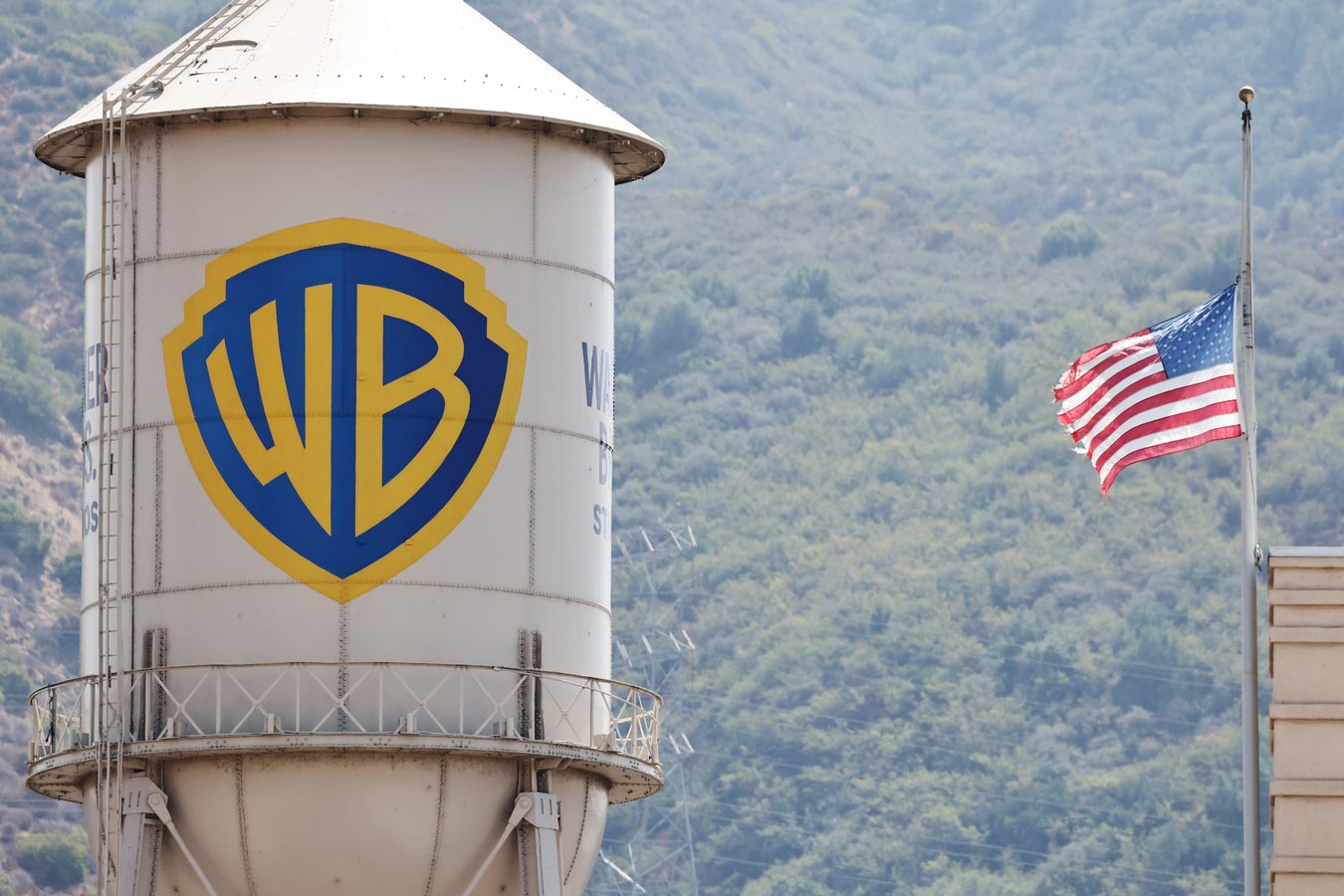 Le collectif Block the Merger demande à la justice de rejeter l'accord Paramount-Warner Bros. Discovery