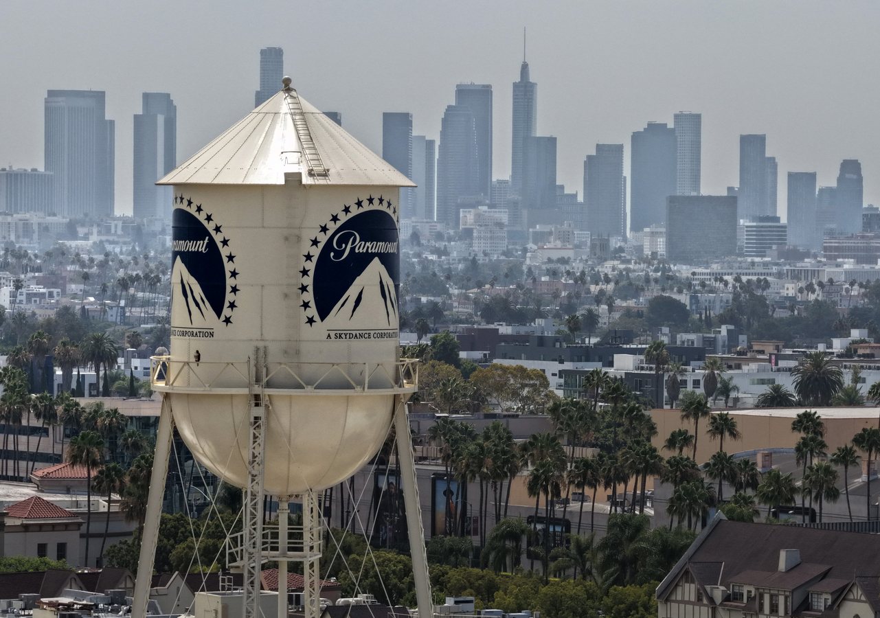 La fusion Paramount-Warner Bros. Discovery obtient le feu vert de la FCC sur la propriété étrangère