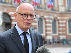 Édouard Philippe ciblé par une opération de désinformation russe, une première pour un prétendant à l'Élysée