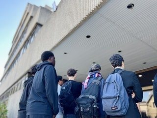 À Cholet, des lycéens ressortent frustrés d'une rencontre avec la maire