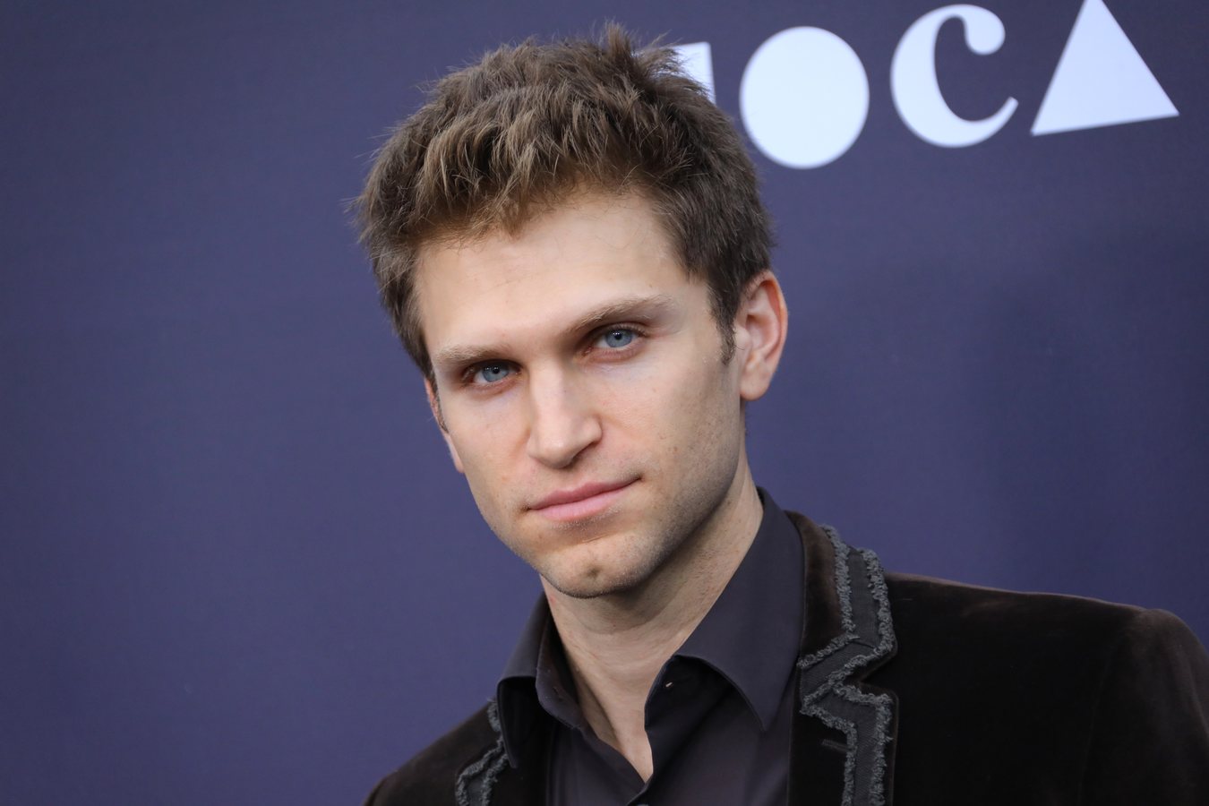 Keegan Allen, star de « Pretty Little Liars », agressé et dérobé sous la menace d'une arme à West Hollywood